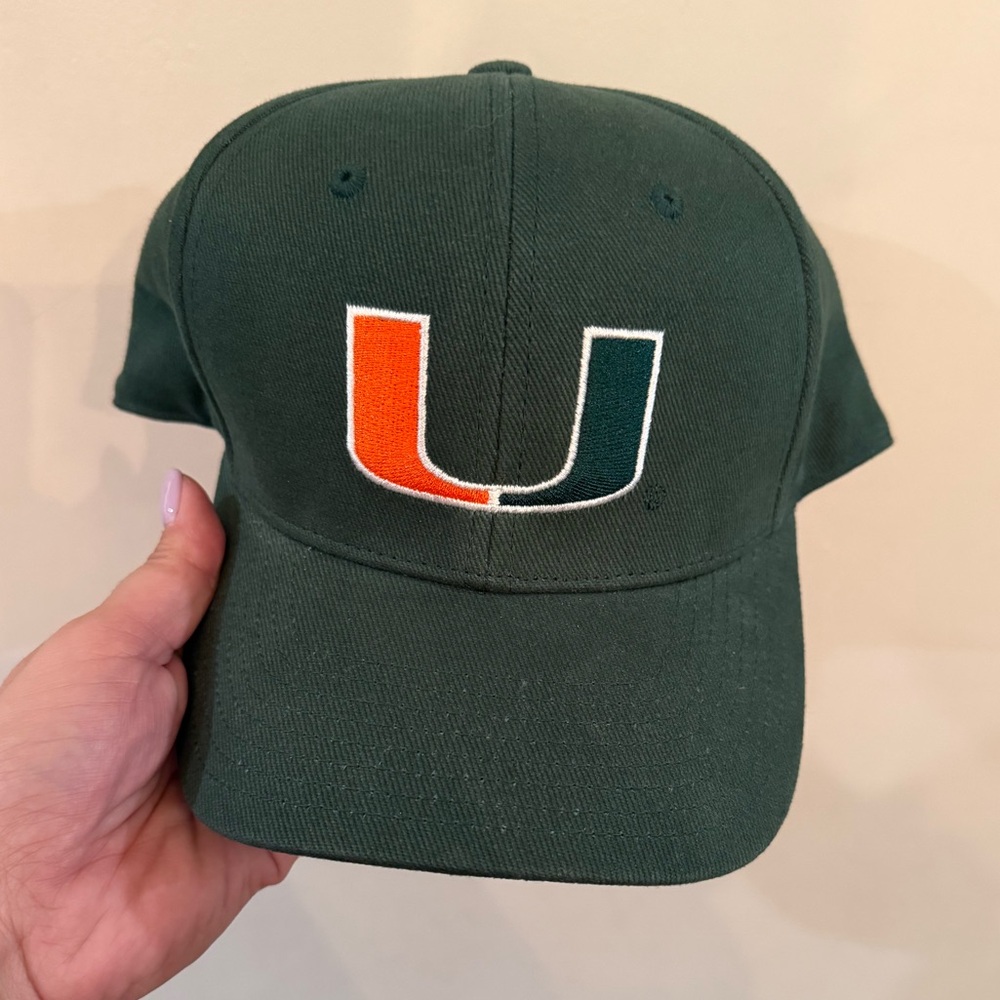 UM baseball cap